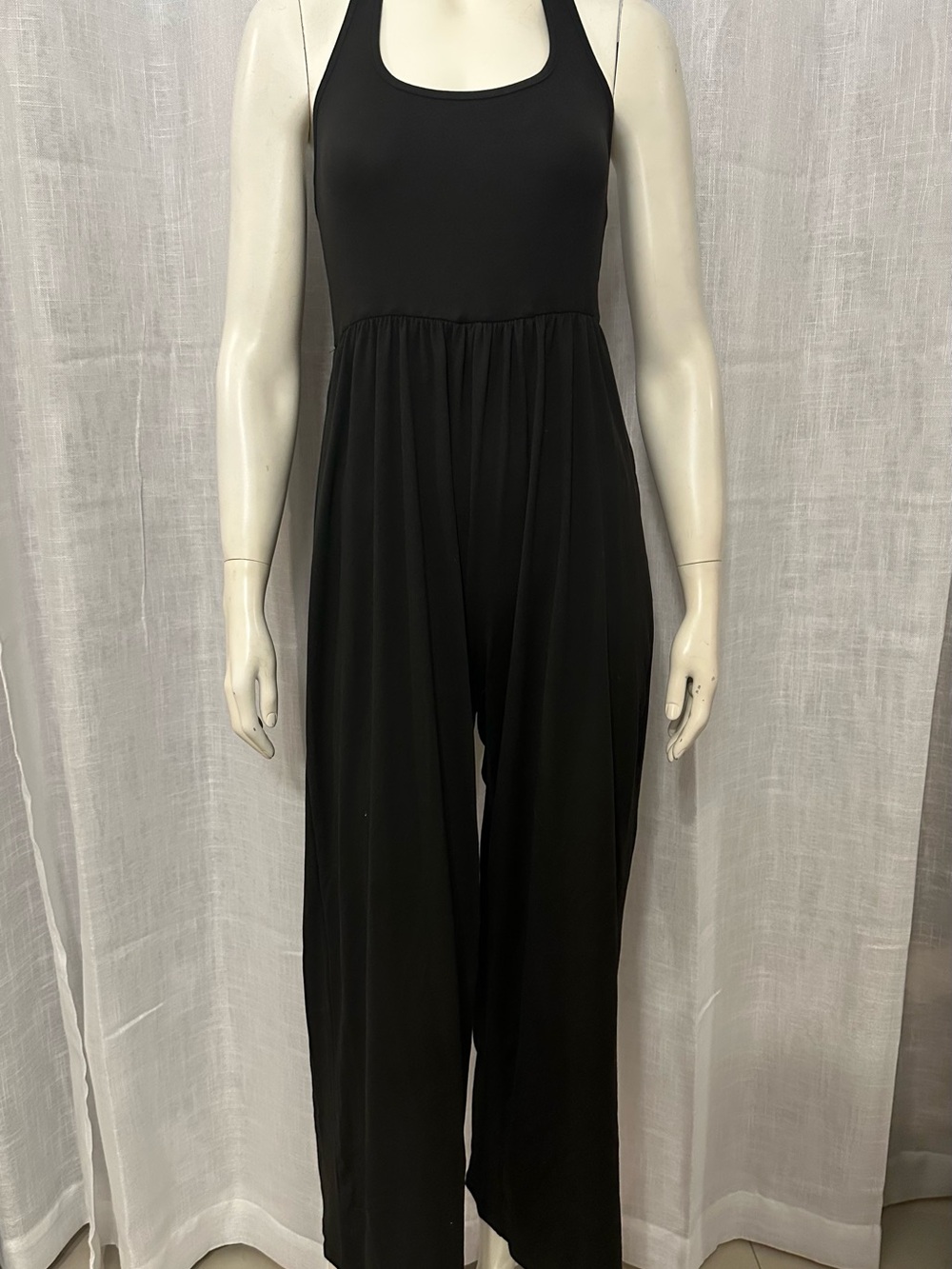 Black Halter Neck Wide Leg Jumpsuit Backless Flowy One Piece Medium NWOT